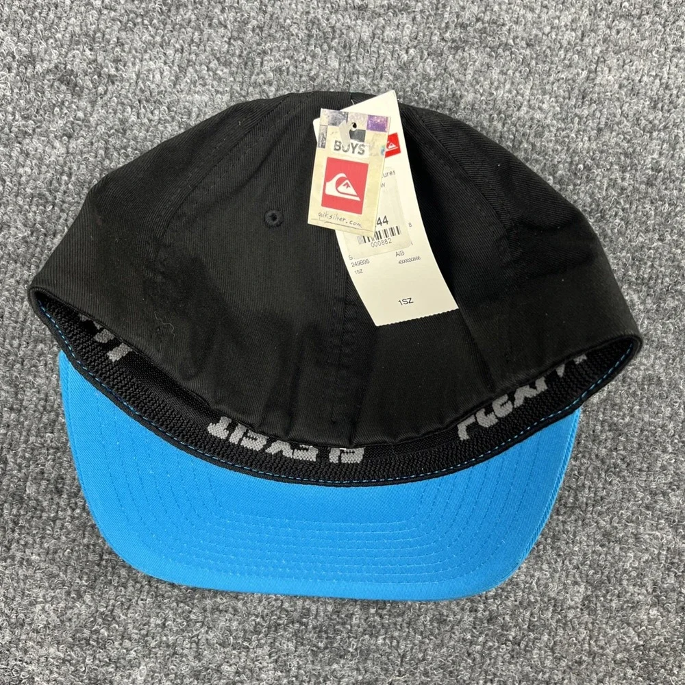 Quiksilver boys blue flexfit Pletts ballcap